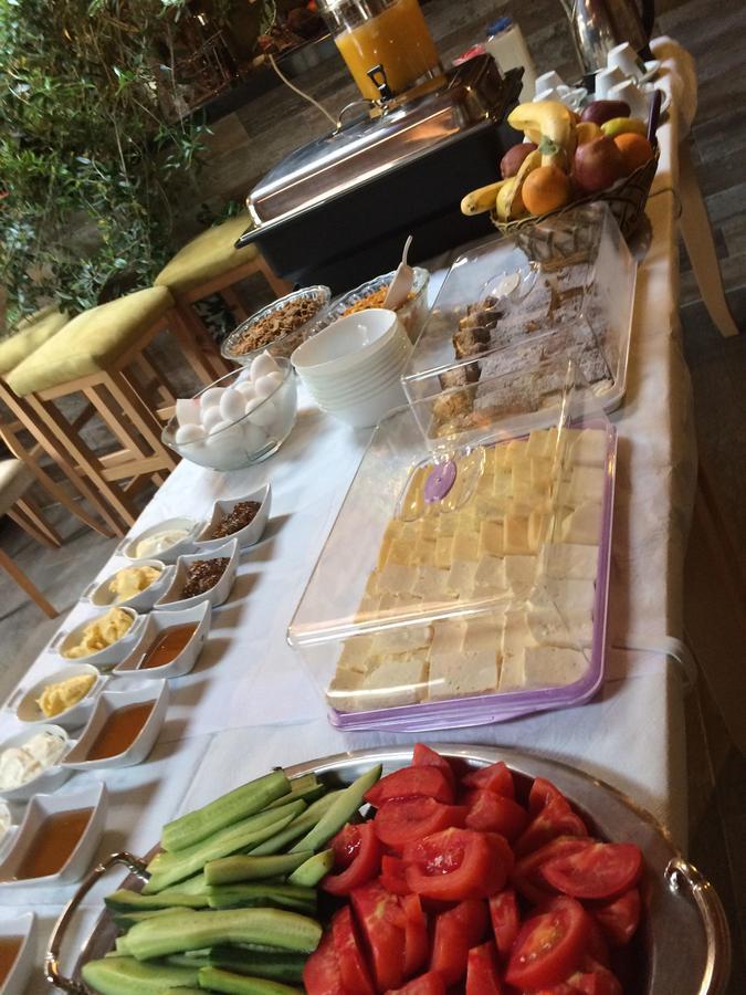 Olive Tree Hotel Sarande Bagian luar foto